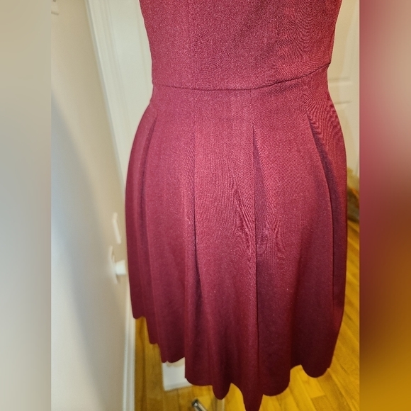 Burghundy V-NECK Skater Dress M - Picture 9 of 14